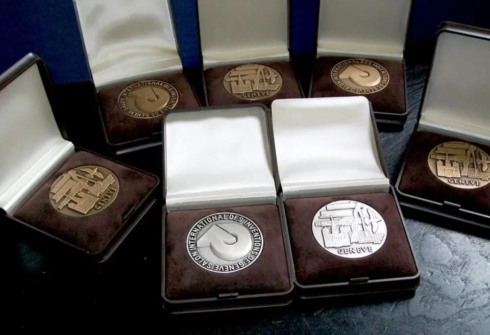 Médailles associées à Vili Poznik